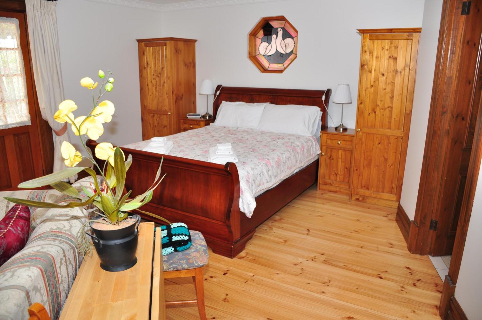 เดอะ โดฟ โคท Bed & Breakfast ทานันดา ภายนอก รูปภาพ