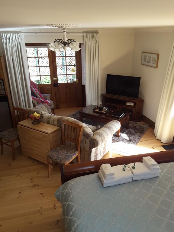 เดอะ โดฟ โคท Bed & Breakfast ทานันดา ห้อง รูปภาพ